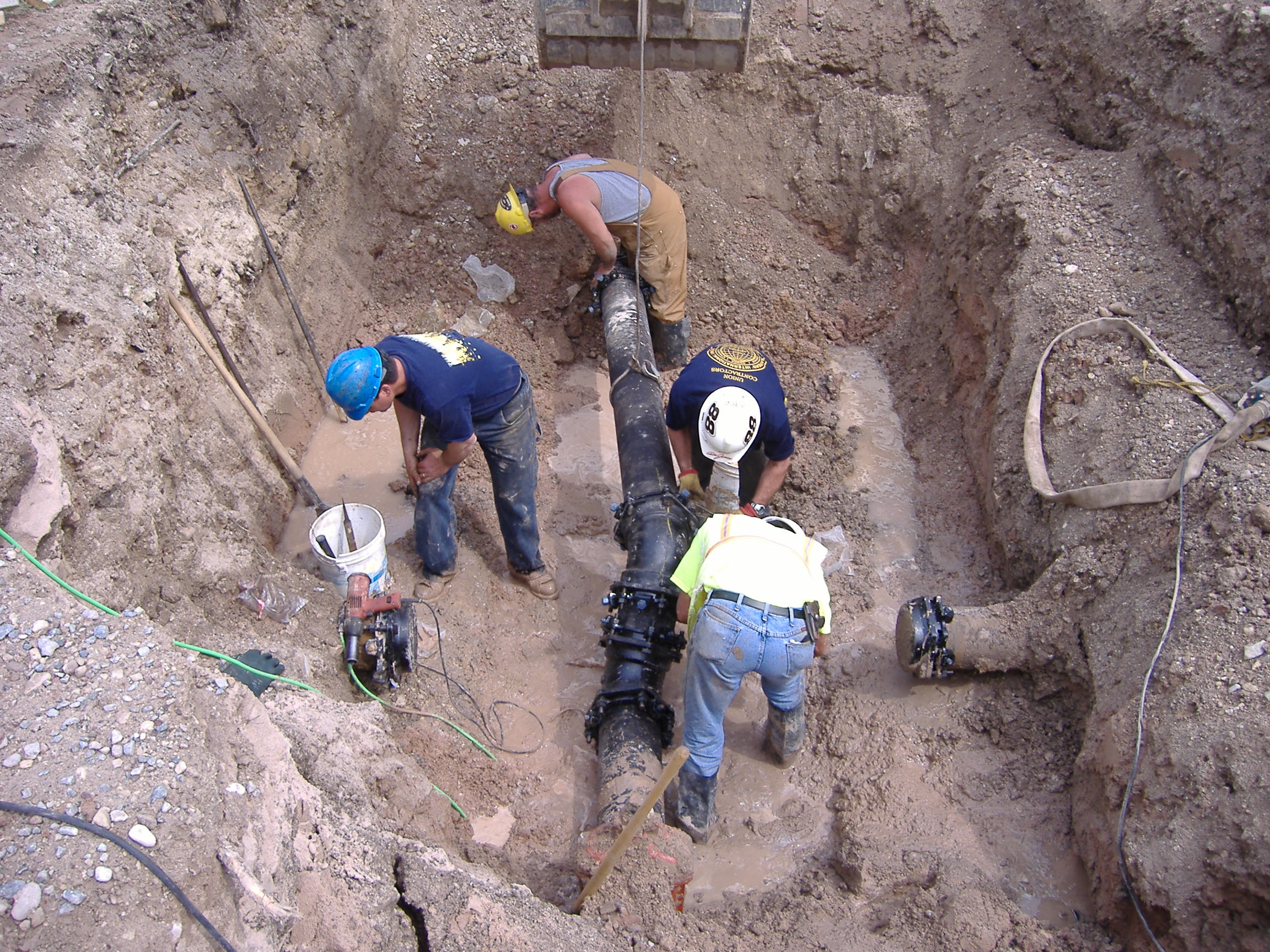 Maverick Construction Inc. excavation contractor builder water and sewer Northern Michigan